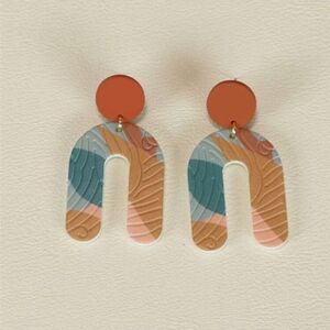 💜4 for $25 Vintage Inspired Earrings💜